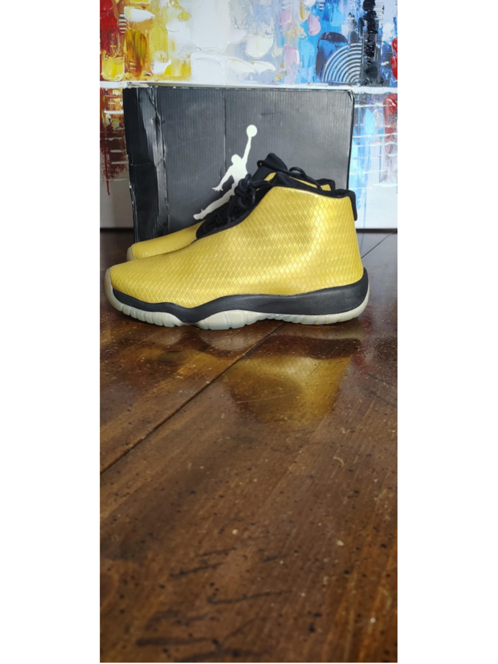 Air Jordan Future GG Shoes Youth Size 6.5Y Gold Black Sneakers 685251-990